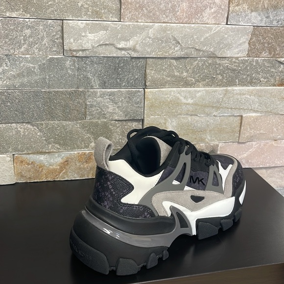 MICHAEL Michael Kors Men's Nick Gabardine Snake Print Sneakers - Picture 12 of 13